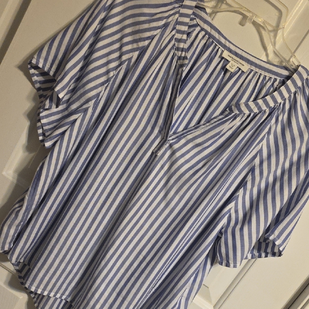 beachlunchlounge Blue and White Striped Flutter Sleeve Blouse